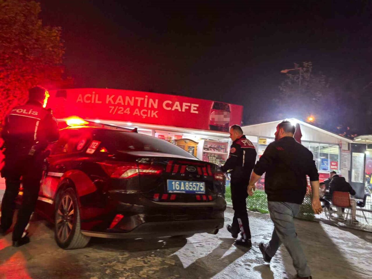 BURSA'NIN İNEGÖL İLÇESİNDE AMBULANS ŞOFÖRÜ SALDIRIYA UĞRADI.