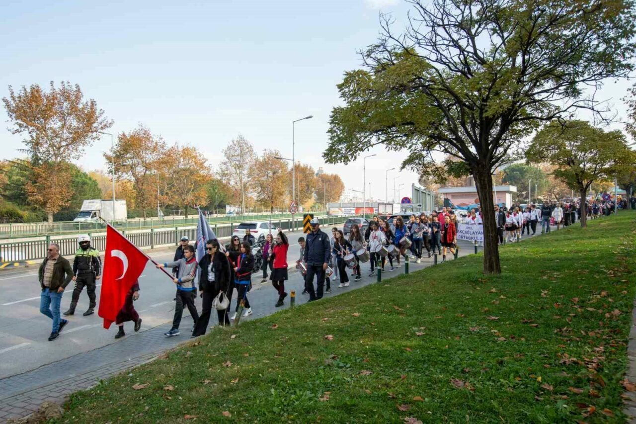 Bursa’da Çocuk Hakları Festivali Bursa Büyükşehir Belediyesi ve Bursa Kent Konseyi tarafından 20 Kasım