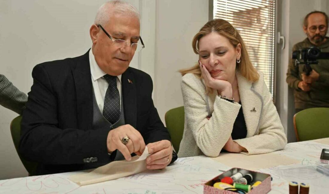 Bursa’dan kadına yönelik şiddetle mücadeleye güçlü destek Bursa Büyükşehir Belediye Başkanı Mustafa Bozbey ve eşi Seden Bozbey,