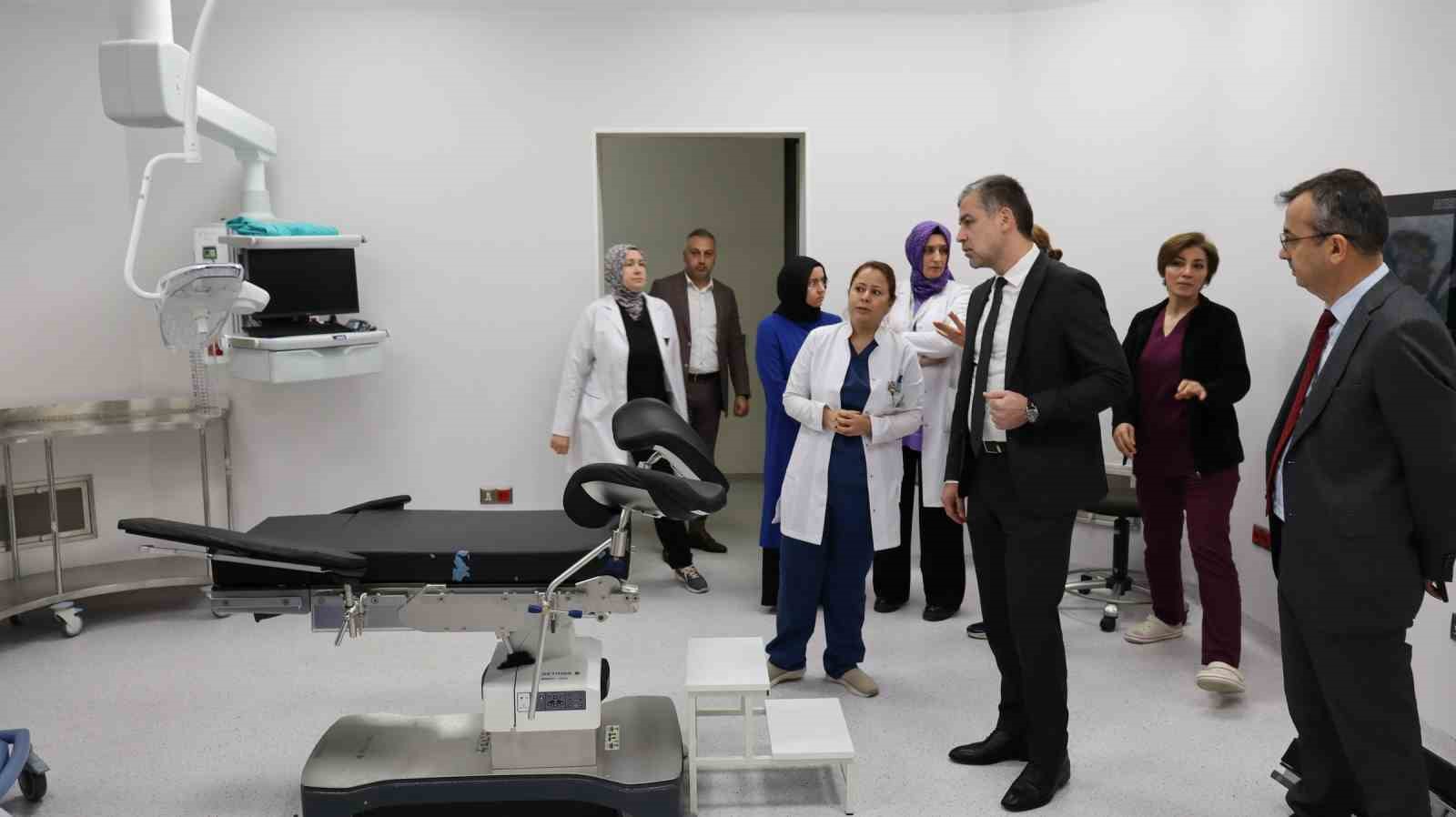 BURSA ŞEHİR HASTANESİNDE İLERİ TEKNOLOJİK CİHAZLARLA DONATILAN TÜP BEBEK MERKEZİ,VATANDAŞLARIN