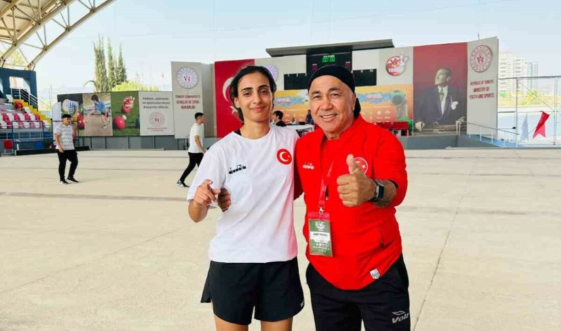 BURSA BÜYÜKŞEHİR BELEDİYESPORLU MİNE TÜRKER, MERSİN'DE DÜZENLENEN AVRUPA KADINLAR VE