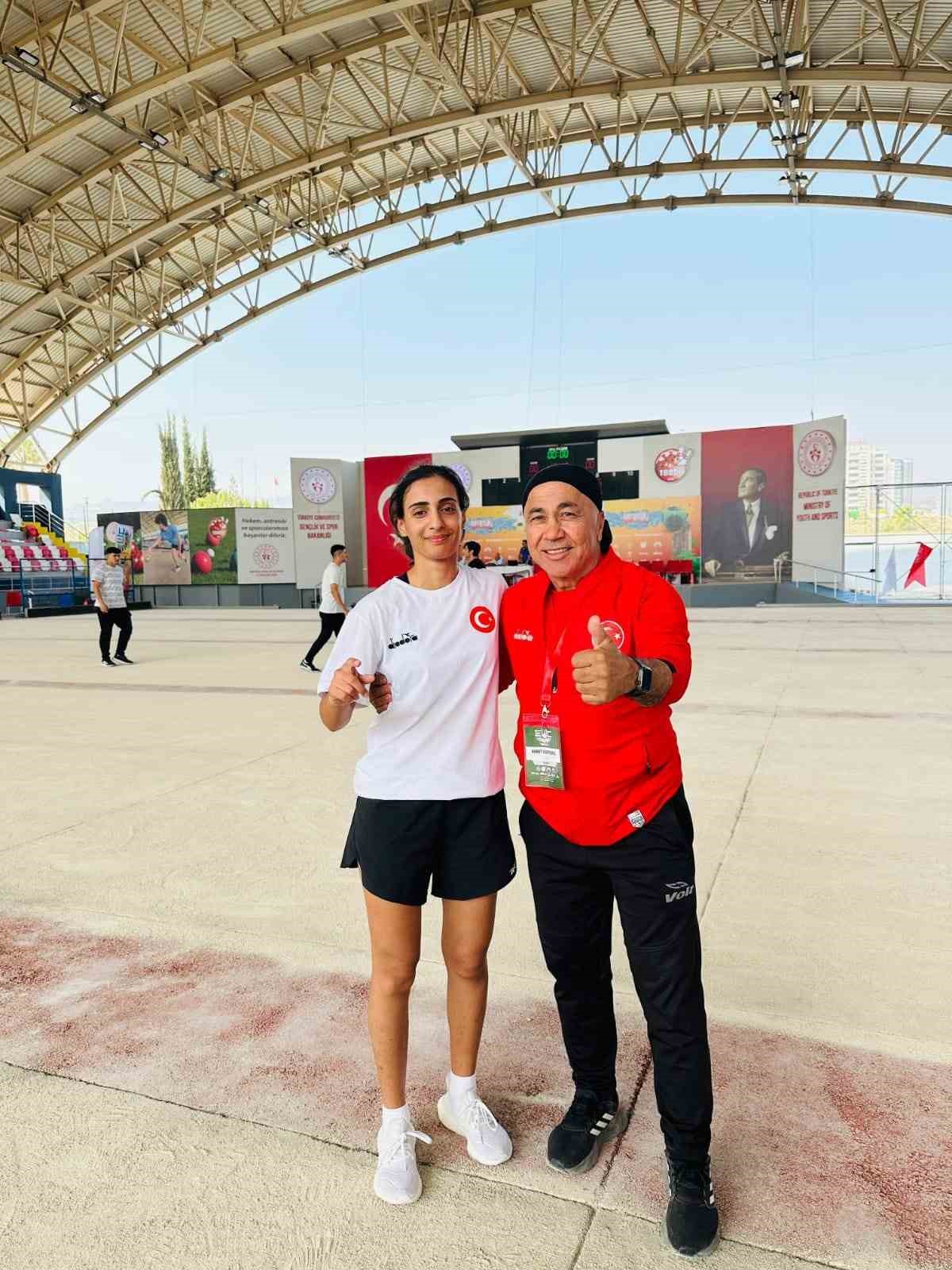 BURSA BÜYÜKŞEHİR BELEDİYESPORLU MİNE TÜRKER, MERSİN'DE DÜZENLENEN AVRUPA KADINLAR VE