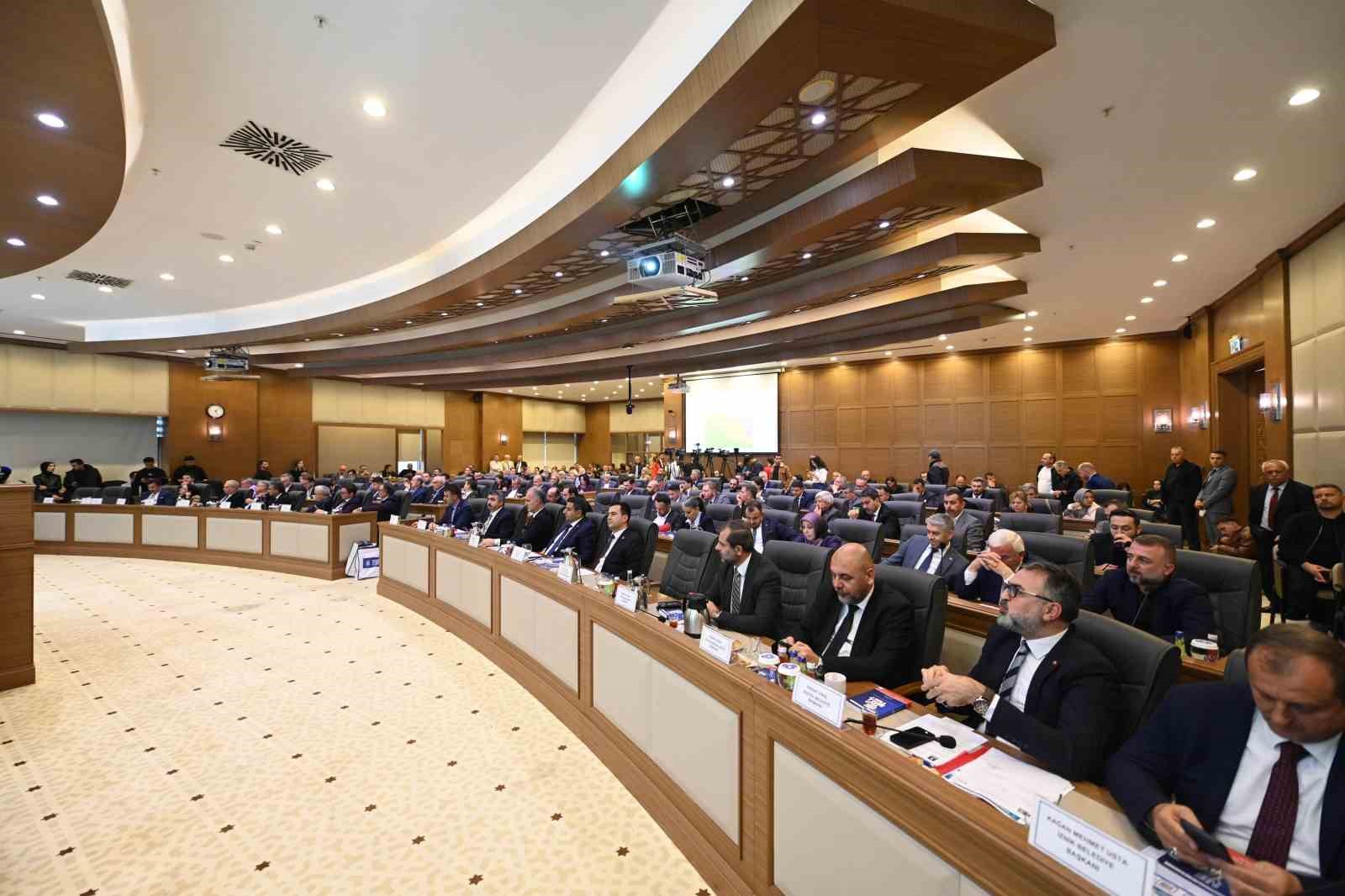 BÜYÜKŞEHİR MECLİS ÜYELERİNE ‘BAĞIMLILIKLA MÜCADELE’ SEMİNERİ