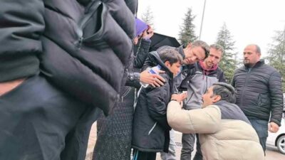 Bursa’nın İnegöl ilçesinde cip ile otomobil çarpıştığı kazada 1’i çocuk
