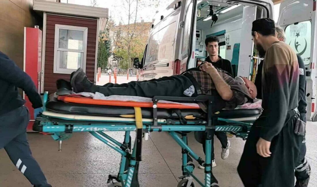 Çöken çatıdan düşen adam yaralandı Bursa’nın İnegöl ilçesinde mobilya atölyesinde meydana gelen olayda çatıya çıkan