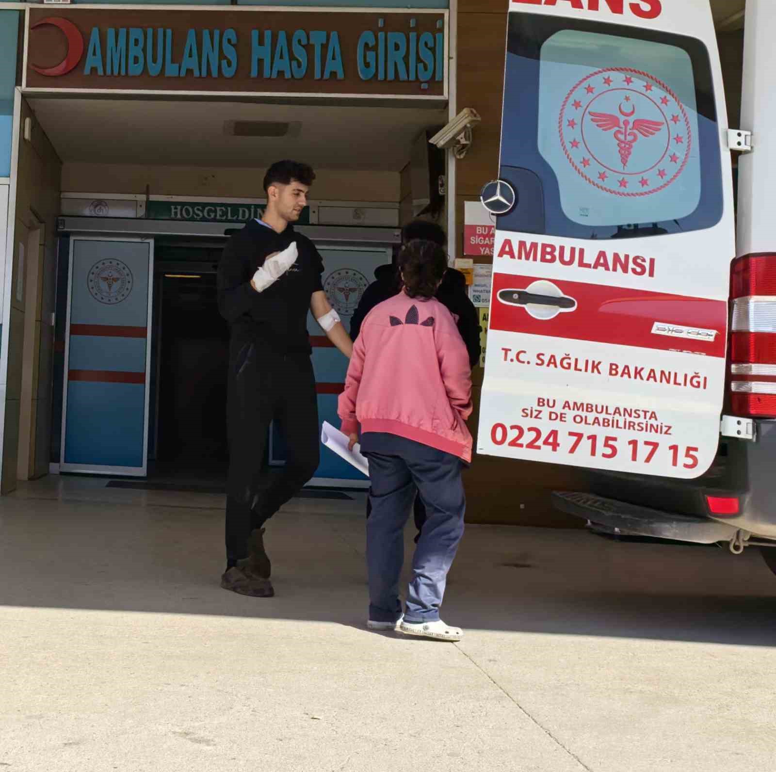 BURSA'NIN İNEGÖL İLÇESİNDE FAALİYET GÖSTEREN GERİ DÖNÜŞÜM TESİSİNDE MEYDANA GELEN