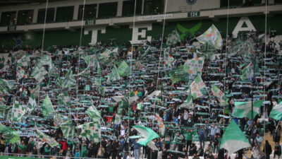 Bu sezon iç sahada oynadığı her maçta taraftar rekoru kıran