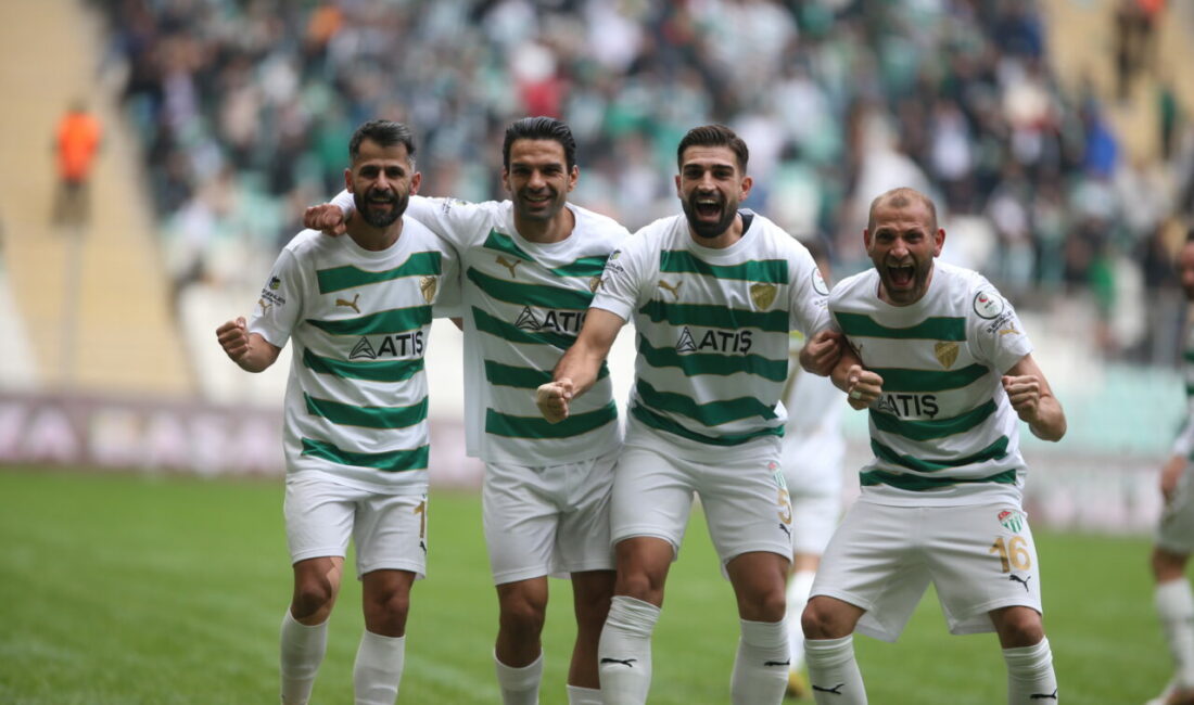 Bursaspor içeride de dışarıda da 16’yı buldu İç sahada taraftar rekorları kıran Bursaspor Artvin Hopa maçını da