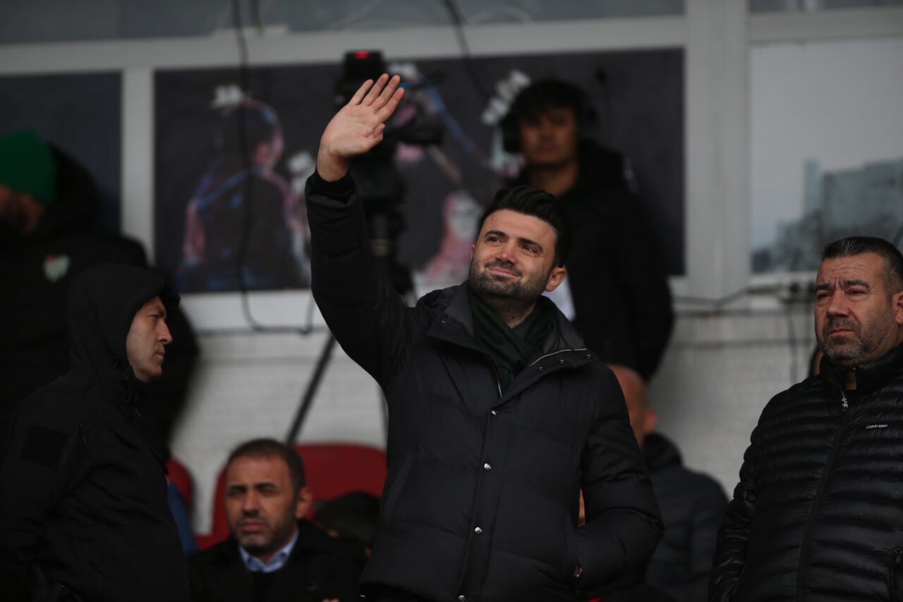 Bursaspor Başkanı Enes Çelik, deplasmandaki 1-0’lık Elazığ galibiyeti sonrası takımı