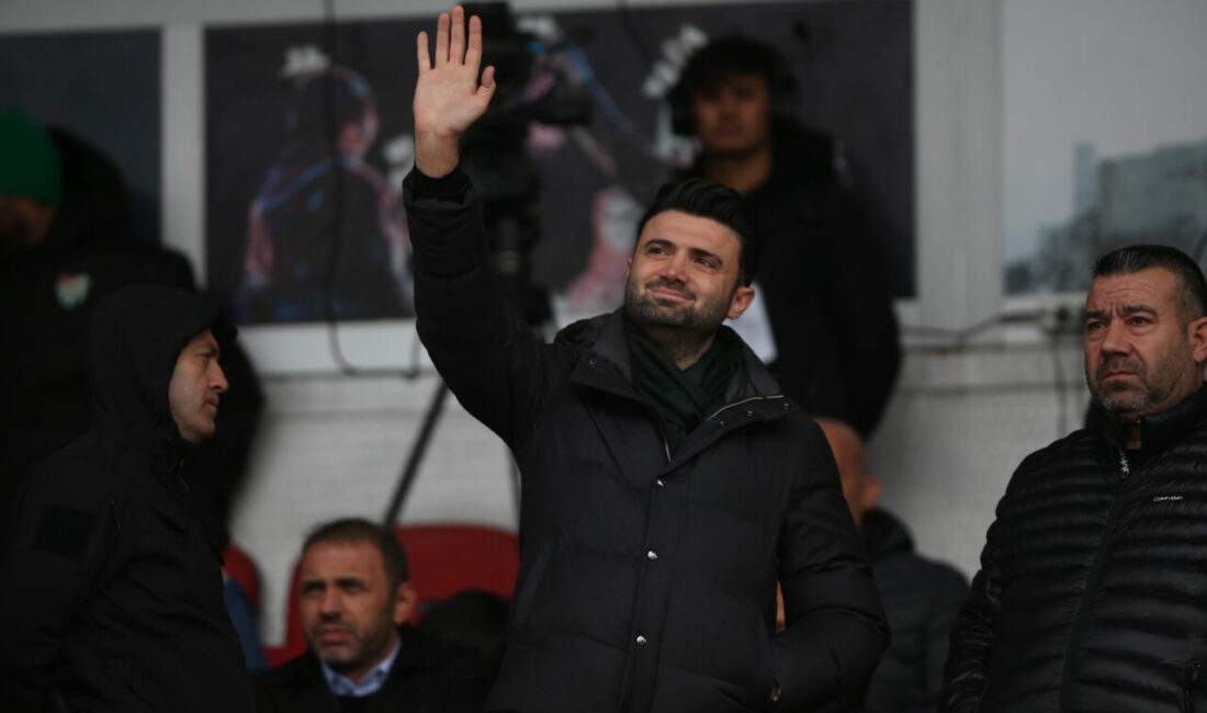 Bursaspor Başkanı Enes Çelik şampiyonluk için tarih verdi Bursaspor Kulübü Başkanı Enes Çelik, futbolculara yaptığı konuşmada şampiyonluk için