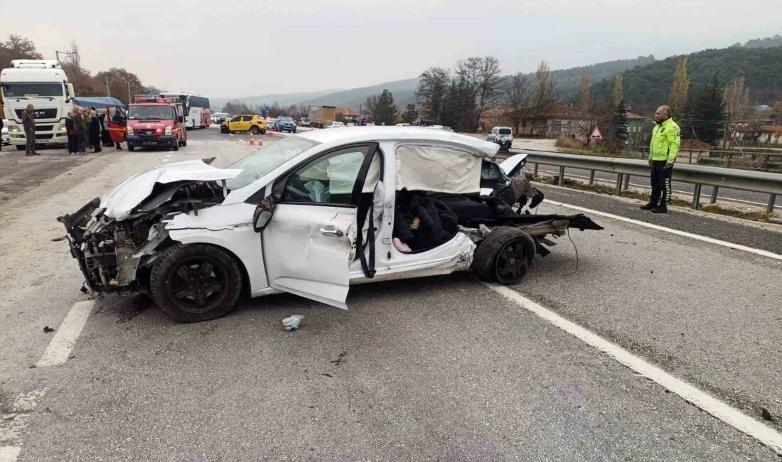 Feci kazanın ateşi Bursa’ya düştü… Genç öğretmen ve küçük çocuğu kaza kurbanı BURSA'DA ÖZEL BİR OKULDA GÖREV YAPAN KİMYA ÖĞRETMENİ YELİZ EFE