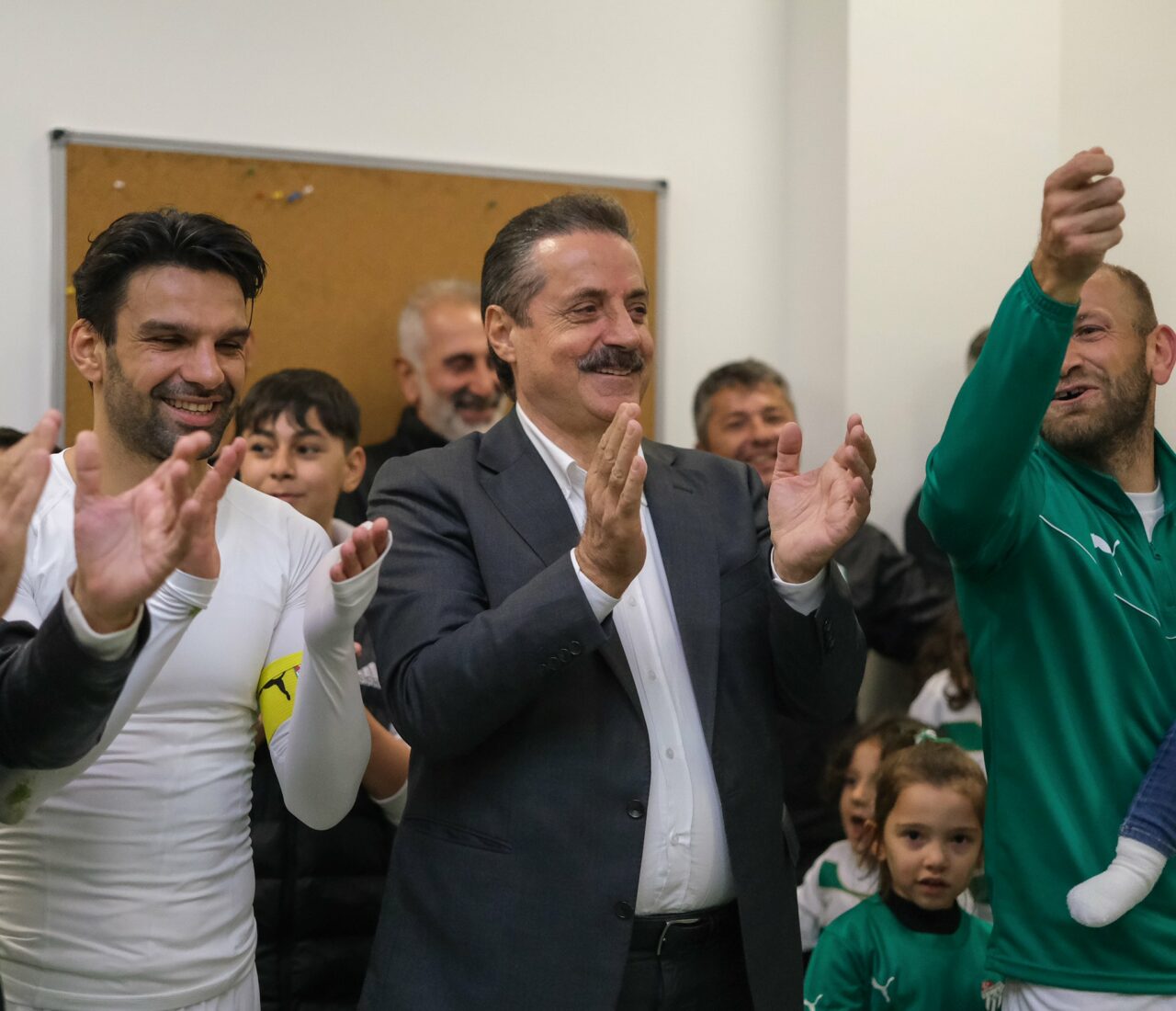 Bursaspor Başkanı Enes Çelik’in babası AK Parti Artvin Milletvekili eski