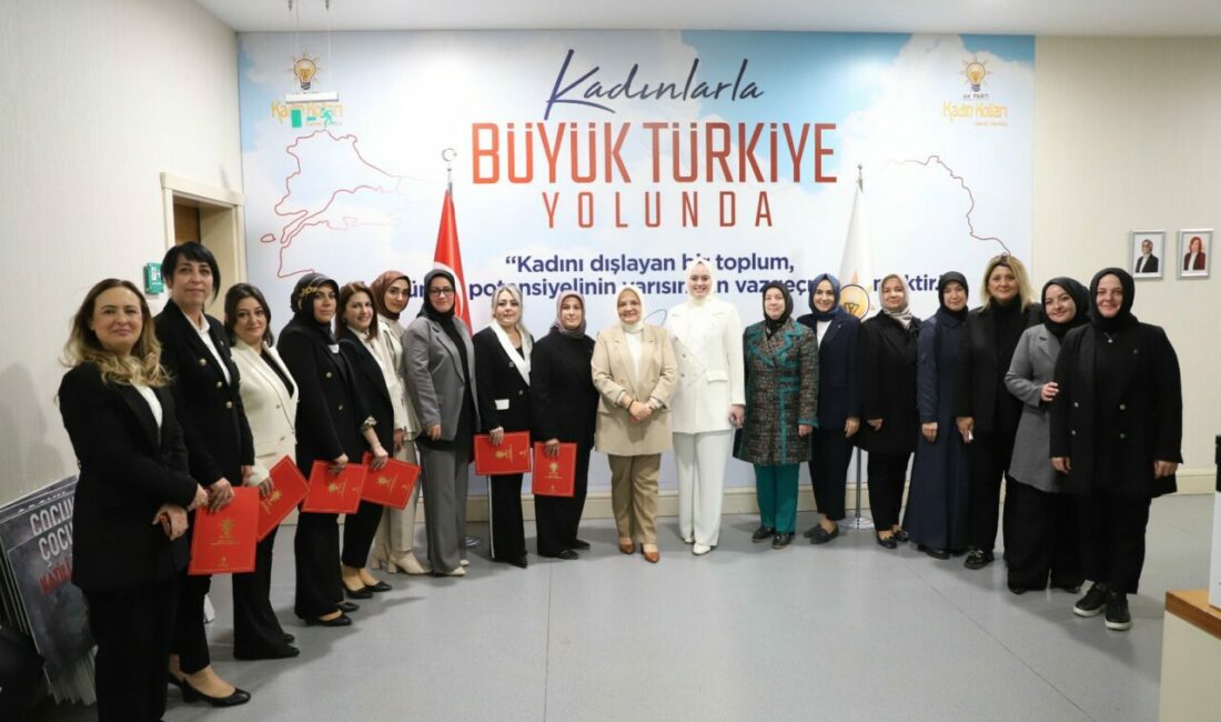 AK Parti Bursa’da 6 ilçenin Kadın Kolları Başkanı değişti.