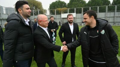 AK Parti Bursa İl Başkanı Davut Gürkan ve yönetimi, Bursaspor