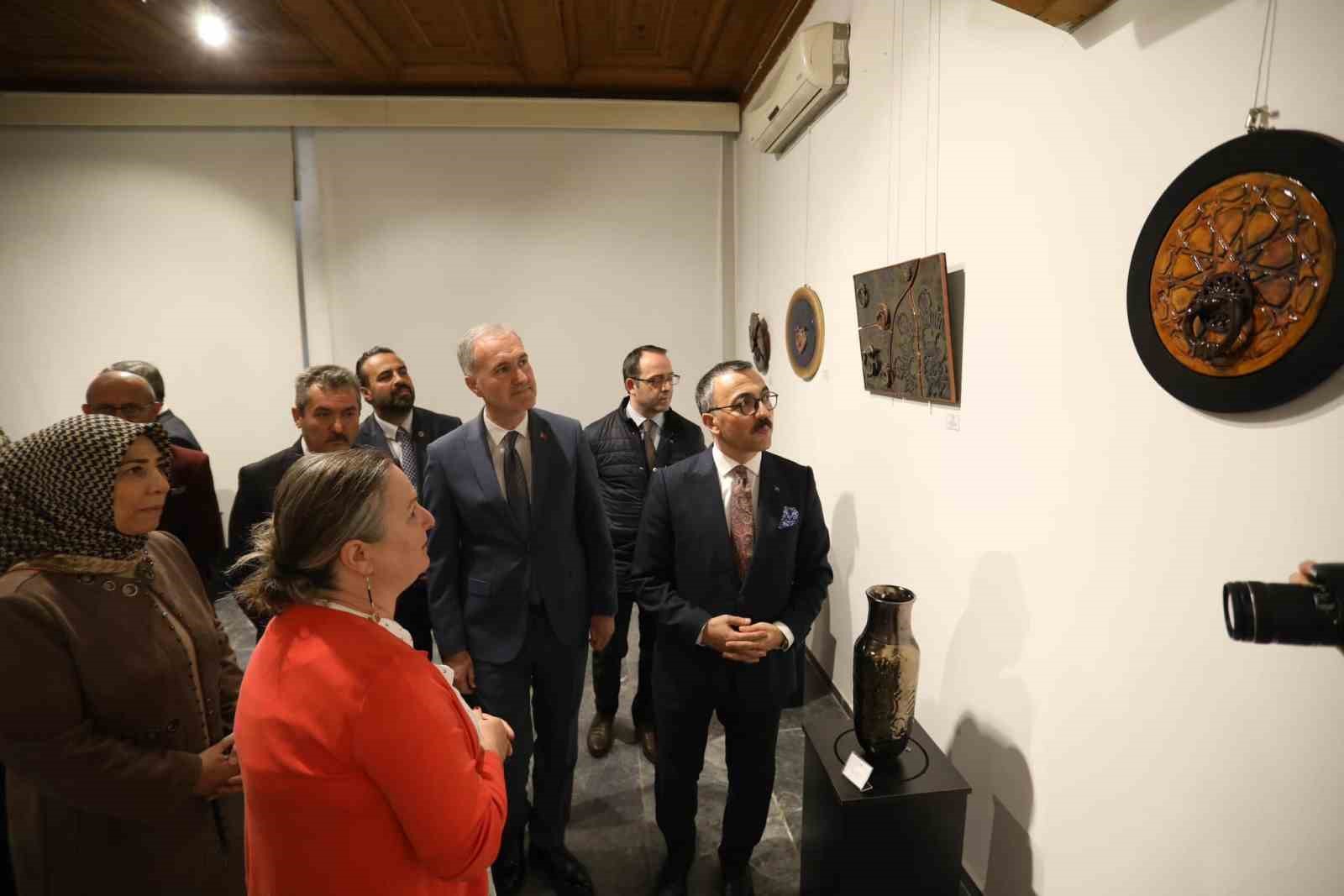 GELENEKSEL KAPI TOKMAKLARI SERGİSİ KENT MÜZESİNDE GÖRÜCÜYE ÇIKTI