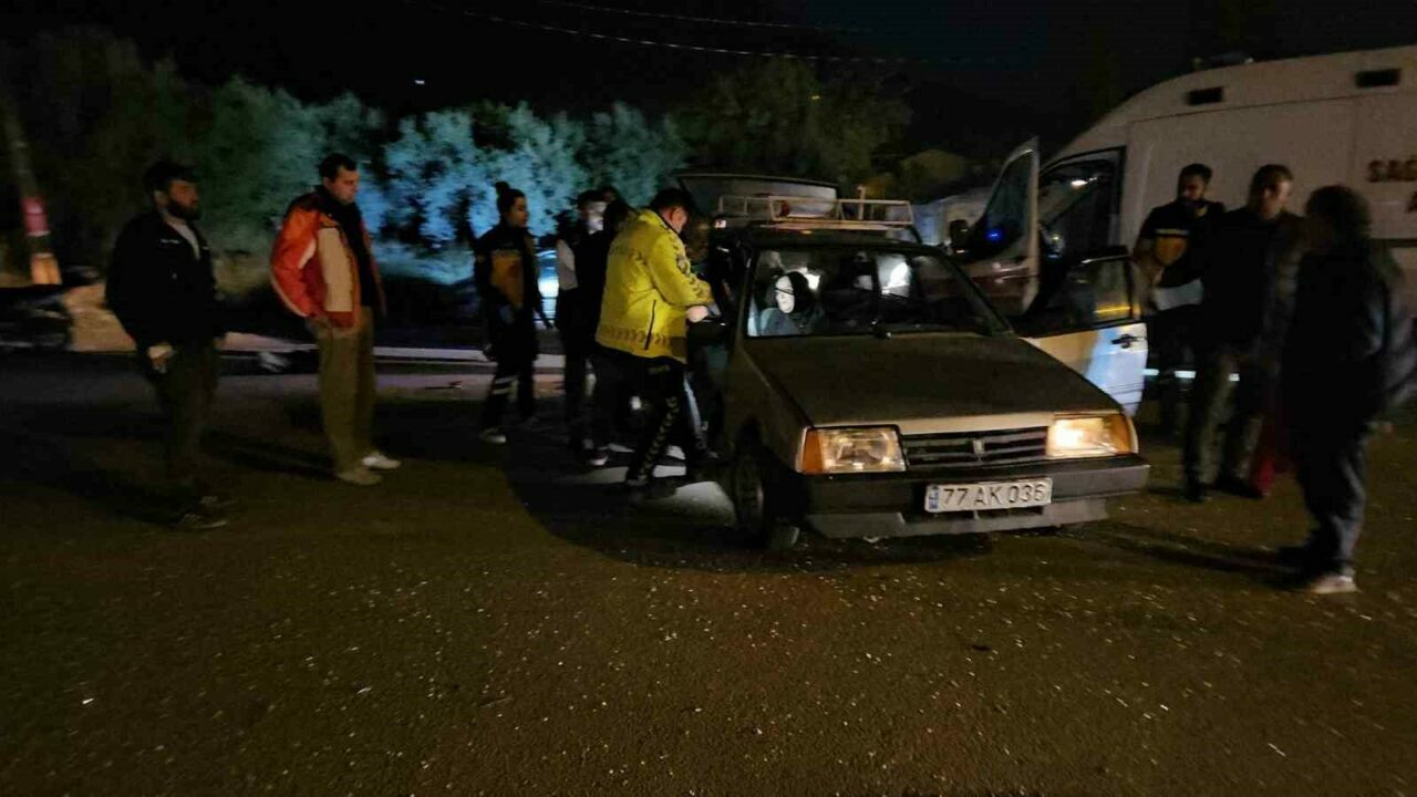 Gemlik Kumla yolunda 3 aracın birbirine girdiği kazada 3 kişi