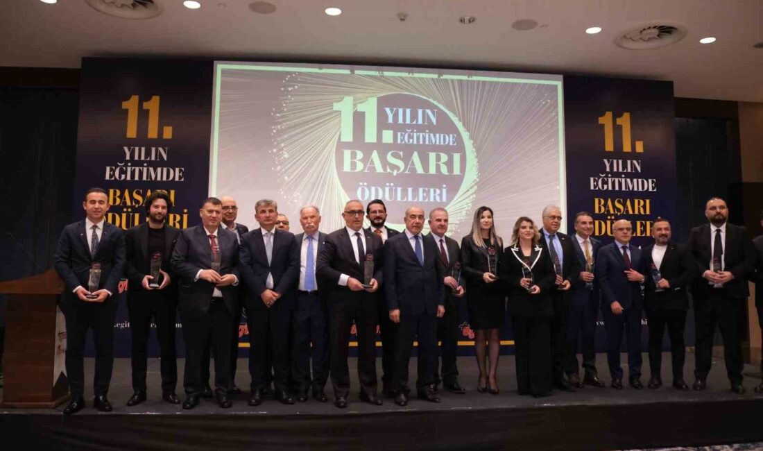 Gıyasettin Bingöl’e Yaşam Boyu Eğitim Ödülü GIYASETTİN BİNGÖL'E YAŞAM BOYU EĞİTİM ÖDÜLÜ