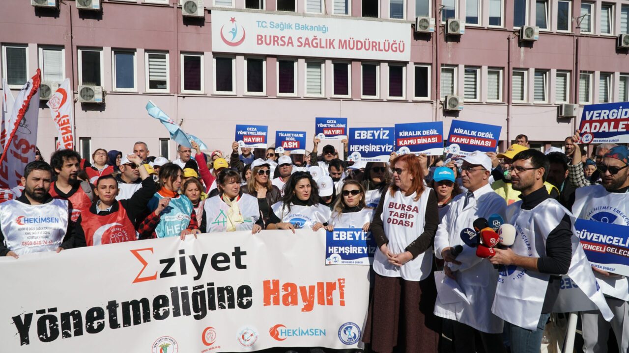 Bursa’da sağlık meslek örgütleri, Sağlık Bakanlığı’nın 1 Kasım 2024 Cuma
