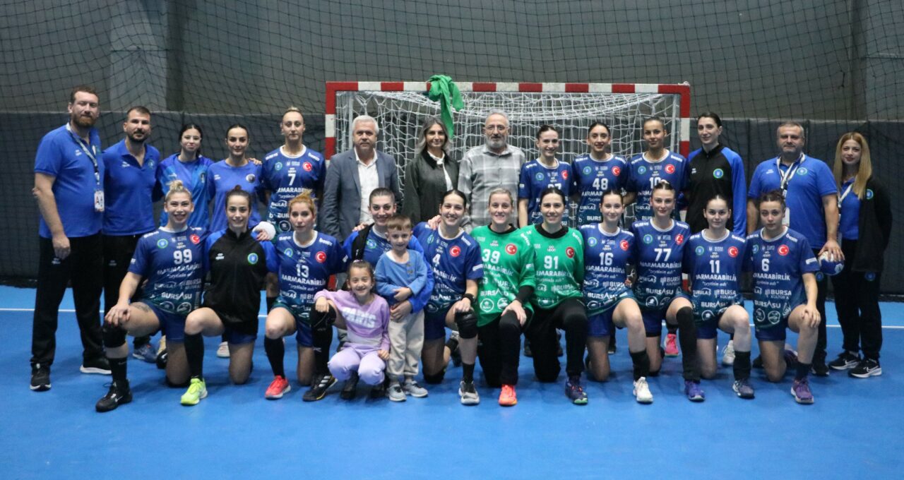 Bursa Büyükşehir Belediyespor Avrupa’da tur arıyor Hentbolda EHF Kadınlar Avrupa Kupası’nda mücadele eden Bursa Büyükşehir Belediyespor,