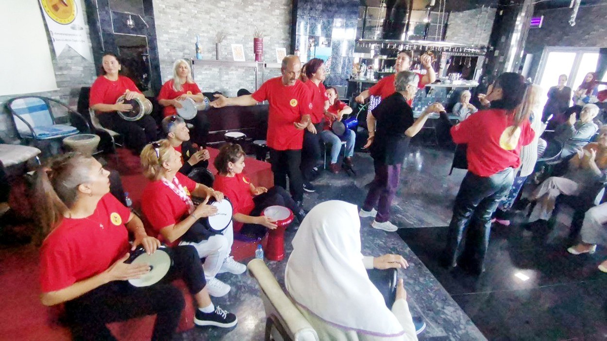 DÜM KA RİTİM TOPLULUĞU, MUDANYA HUZUREVİ VE YAŞLI BAKIM MERKEZİ’NDEKİ