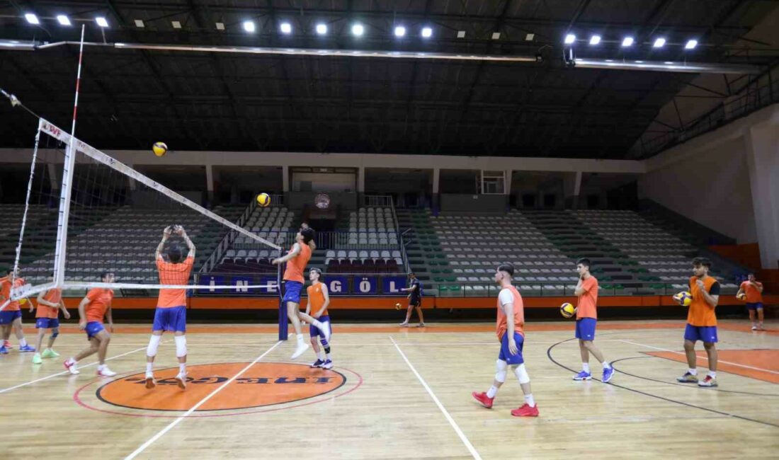 İnegöl Belediyespor Yenişehir Belediye’ye hazırlanıyor İNEGÖL BELEDİYESPOR YENİŞEHİR BELEDİYE'YE HAZIRLANIYOR