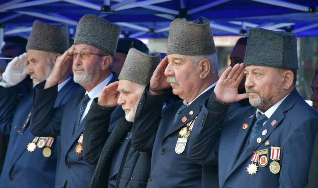 İznik’in düşman işgalinden kurtuluşunun 104. yılı kutlandı 28 Kasım İznik’in düşman işgalinden kurtuluşunun 104.yıl dönümü düzenlenen program