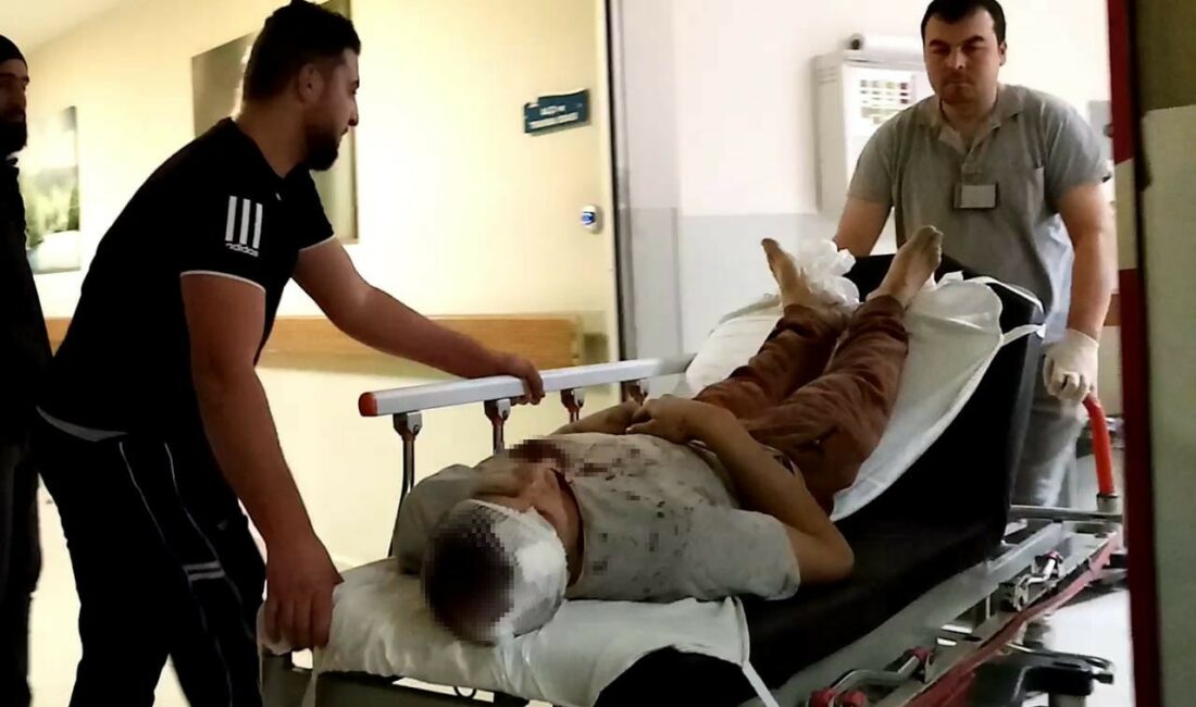 Kadınların kavgasına kocalar da karıştı: 1 yaralı BURSA'NIN İNEGÖL İLÇESİNDE KADINLAR ARASINDAKİ TARTIŞMAYA KOCALARDA KARIŞINCA, 1 KİŞİ