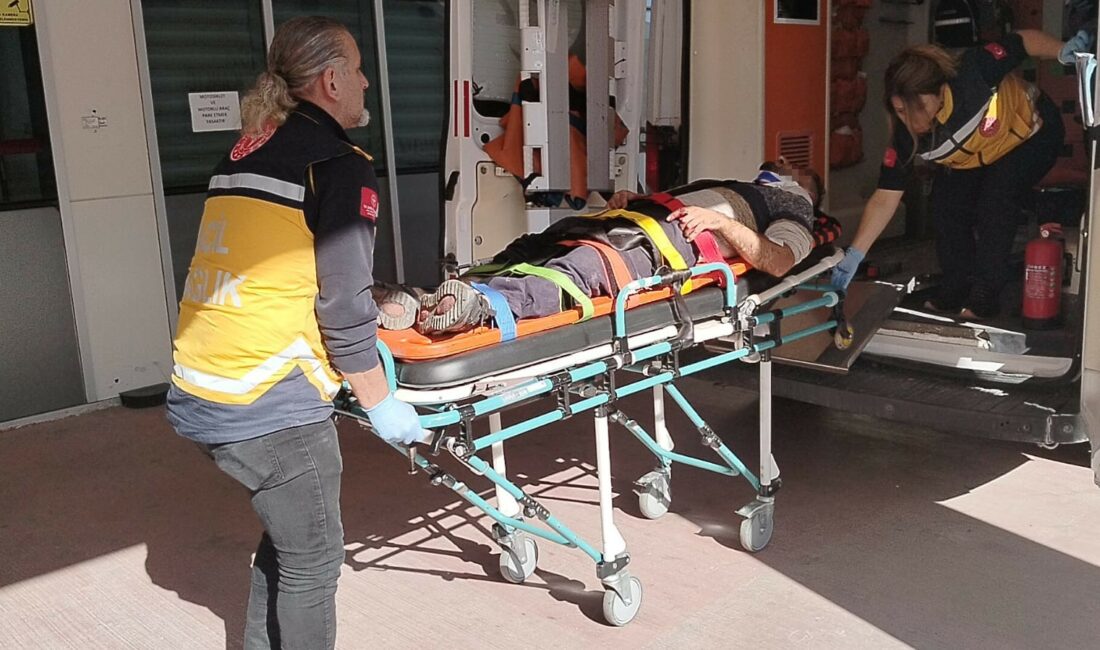 BURSA’NIN ORHANGAZİ İLÇESİ AKHAREM KAVŞAĞINDA MEYDANA GELEN TRAFİK KAZASINDA, HAFİF