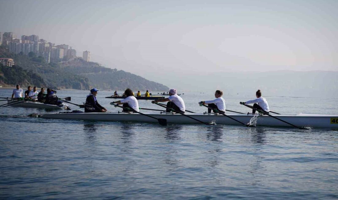 Kürek yarışları Bursa’da tamamlandı BURSA KÜREK KULÜBÜ VE BURSA BÜYÜKŞEHİR BELEDİYESİ GENÇLİK VE SPOR