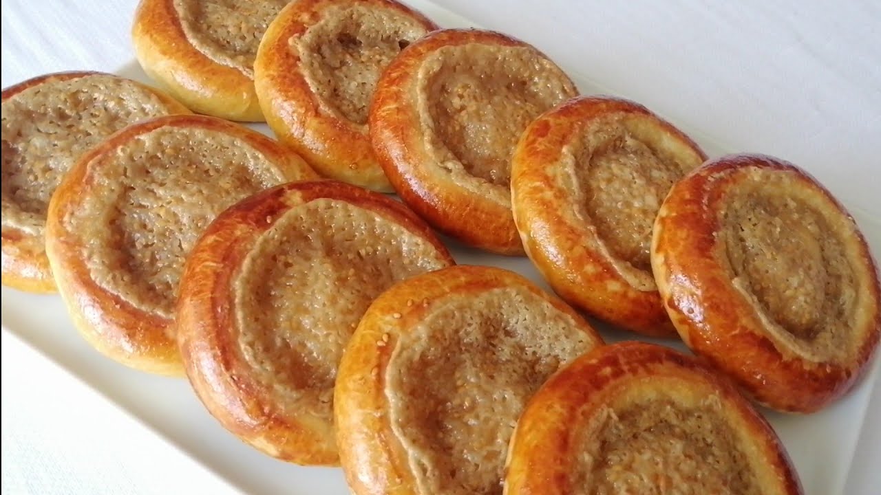 Tahanlı pide olarak da bilinen tahinli pide, Bursa’da kahvaltı sofralarının