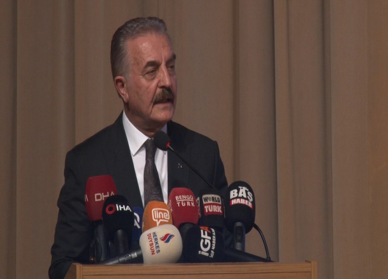 MİLLİYETÇİ HAREKET PARTİSİ (MHP) GENEL SEKRETERİ VE BURSA MİLLETVEKİLİ İSMET