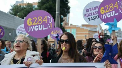 Nilüferli kadınlar şiddete, eşitliğe ve haksızlığa karşı ses yükseltti. ’Yaşasın