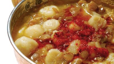 Bursa'nın unutulmaya yüz tutan lezzetlerinden biri ‘Omaçlı Mercimek Çorbası' nasıl