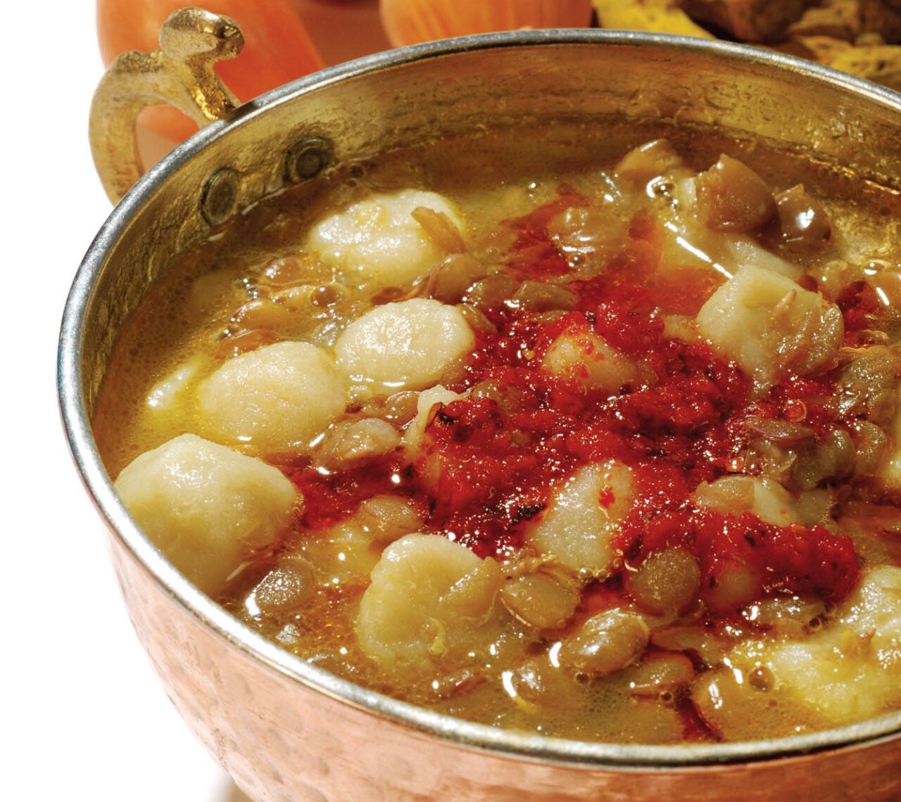 Bursa'nın unutulmaya yüz tutan lezzetlerinden biri ‘Omaçlı Mercimek Çorbası' nasıl