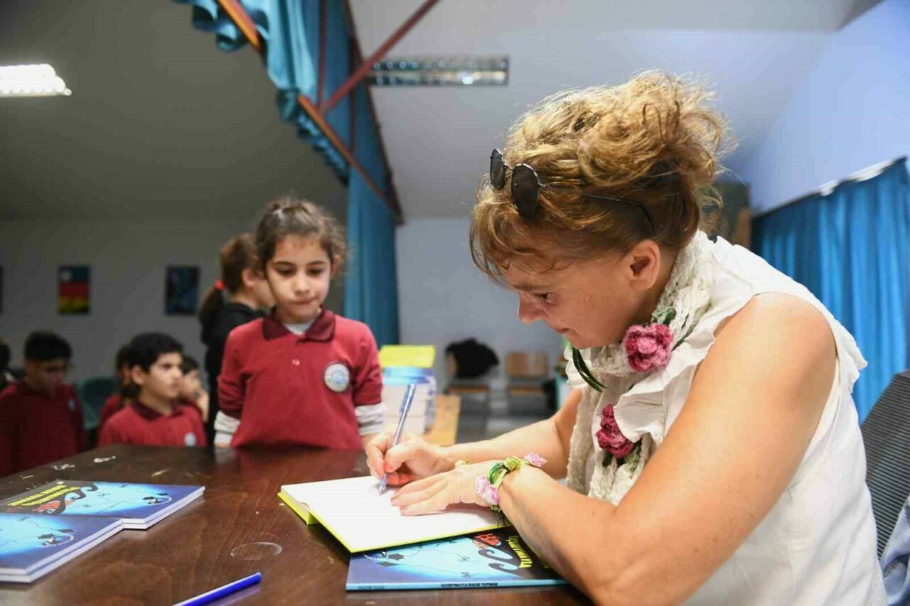 Osmangazi Belediyesi, çocuklara kitap okuma alışkanlığı kazandırmak amacıyla düzenlediği etkinlikler