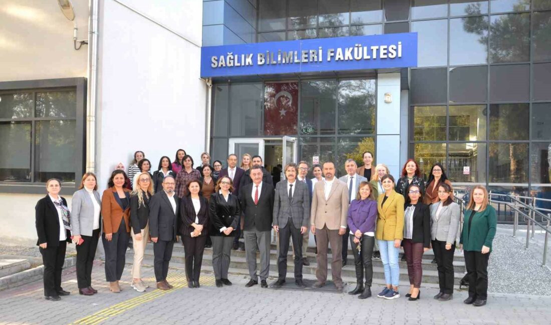 Sağlık Bilimleri Fakültesi’nin yeni dekanı Prof. Dr. Akansel oldu SAĞLIK BİLİMLERİ FAKÜLTESİ’NİN YENİ DEKANI PROF. DR. AKANSEL OLDU