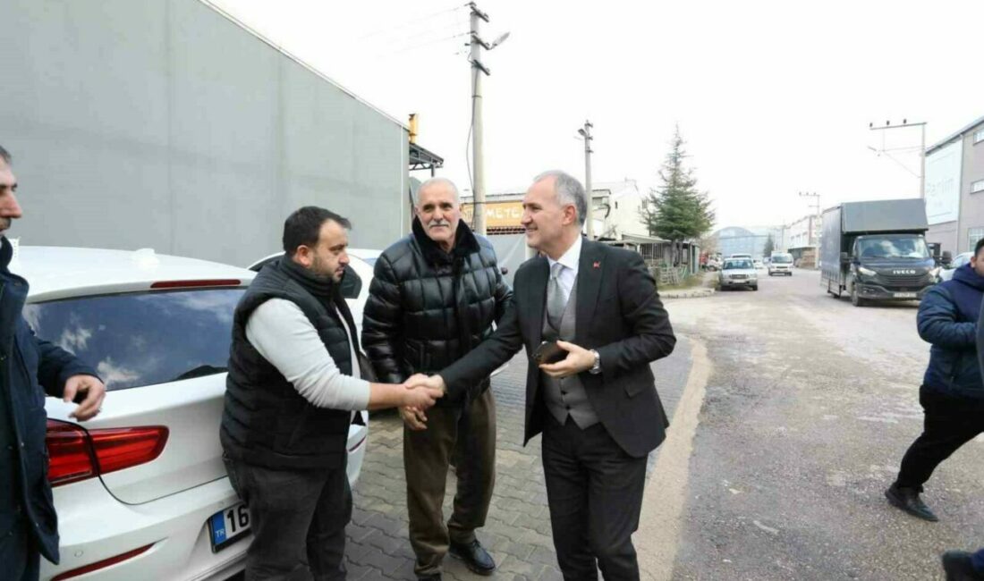 Sanayi bölgelerinde düzenlemeler devam ediyor İnegöl Belediyesi Temmuz ayında Metal Sanayi Bölgesinde yaptığı otopark düzenlemelerinin