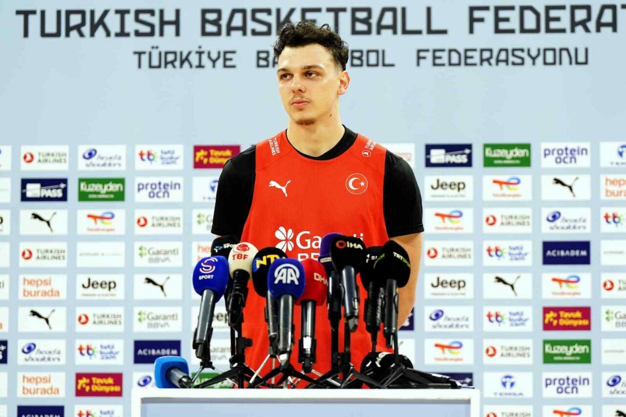 Bursaspor Yörsan’ın genç basketbolcusu Sarper David Mutaf, A Milli Erkek