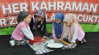 MUSTAFAKEMALPAŞA’DA TÜRK TARİHİNE ADINI YAZDIRAN KAHRAMANLARI ÇOCUKLARA TANITMAK HEDEFİYLE BAŞLATILAN