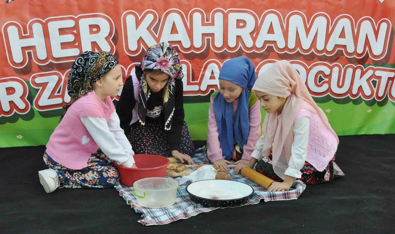 MUSTAFAKEMALPAŞA’DA TÜRK TARİHİNE ADINI YAZDIRAN KAHRAMANLARI ÇOCUKLARA TANITMAK HEDEFİYLE BAŞLATILAN