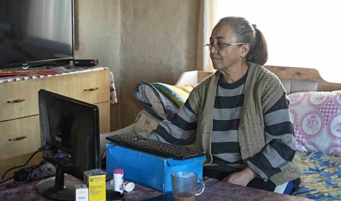 Tek isteği yaşadığı evin tapusunu annesinden almak 3 YIL ÖNCE BERLİN'DEKİ EVİNDEN ALASKA'YA GİDİYORUM DİYE AYRILIP BİR