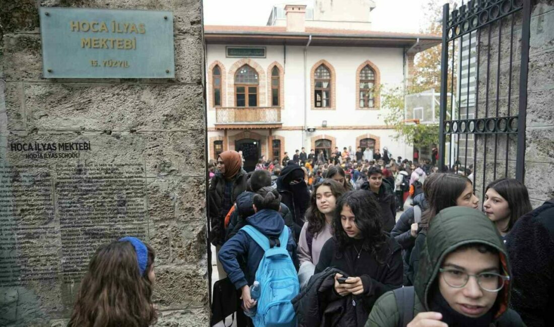 Türkiye’nin en eski okulu olan İlyas Ortaokulu, 556 yıldır eğitim