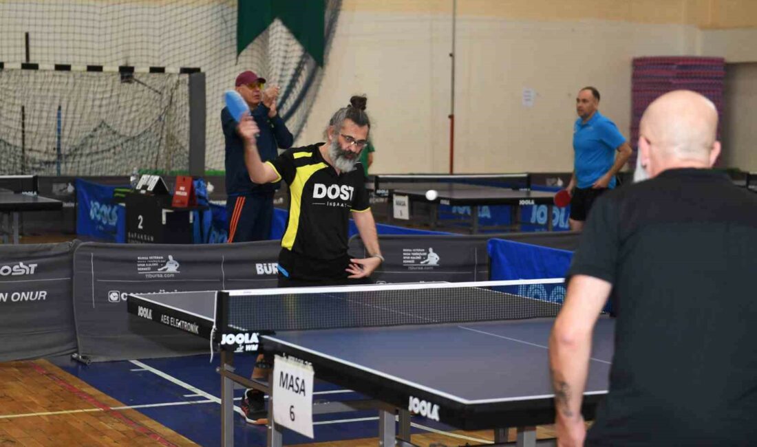 Ulusal Bursa Veteran Masa Tenisi Turnuvası başladı ULUSAL BURSA VETERAN MASA TENİSİ TURNUVASI BAŞLADI