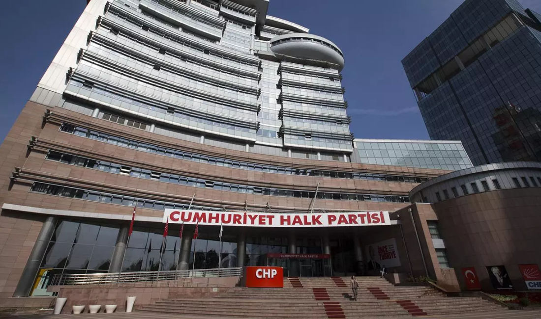 CHP’nin 81 il başkanından ortak ‘kurultay’ açıklaması CHP’nin 81 il başkanının ortak yaptığı açıklamada, “CHP örgütlerine ve