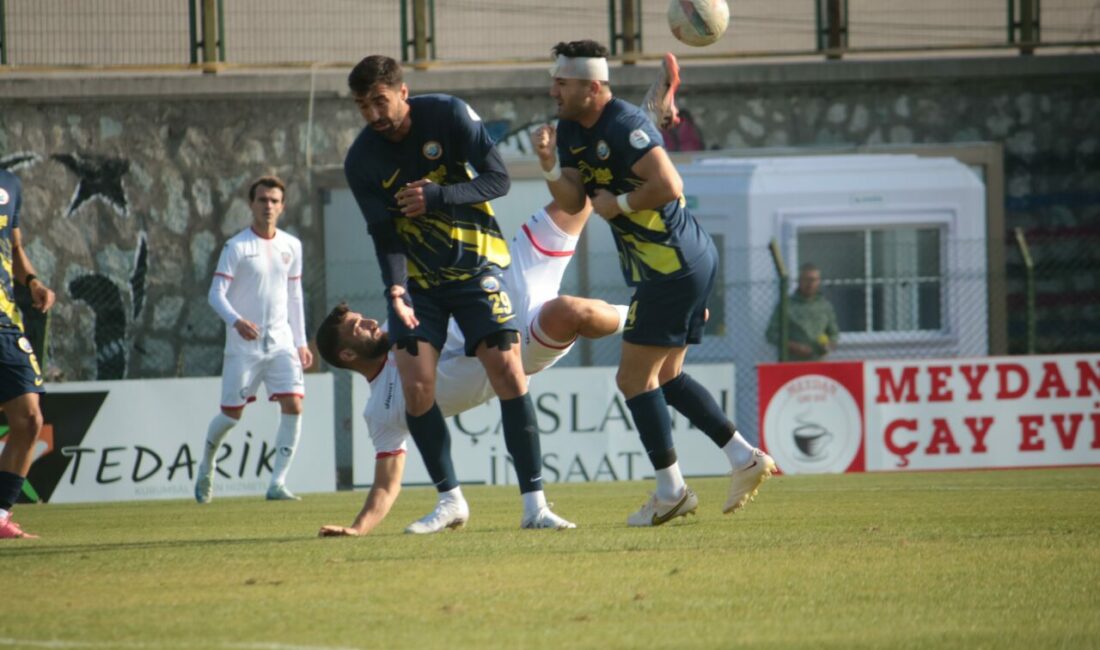 3.Lig’deki Bursa ekibine üst üste 3. şok! Evinde lider Küçükçekmece Sinopspor’a 3-0 mağlup olan 1923 Mustafakemalpaşaspor, üst