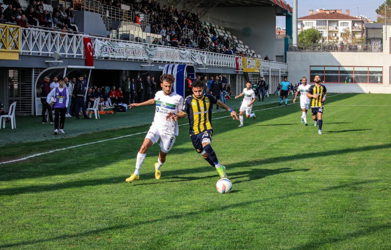 Nesine 3. Lig 4. Grup’un yenilgisiz tek takımı olan Bursa