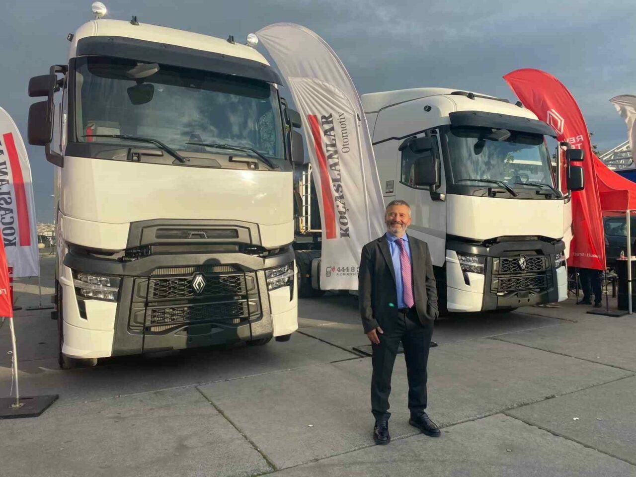 Koçaslanlar Otomotiv, Logitrans Fuarı’nda Renault Trucks’ın yenilenen TCKD ürün gamını