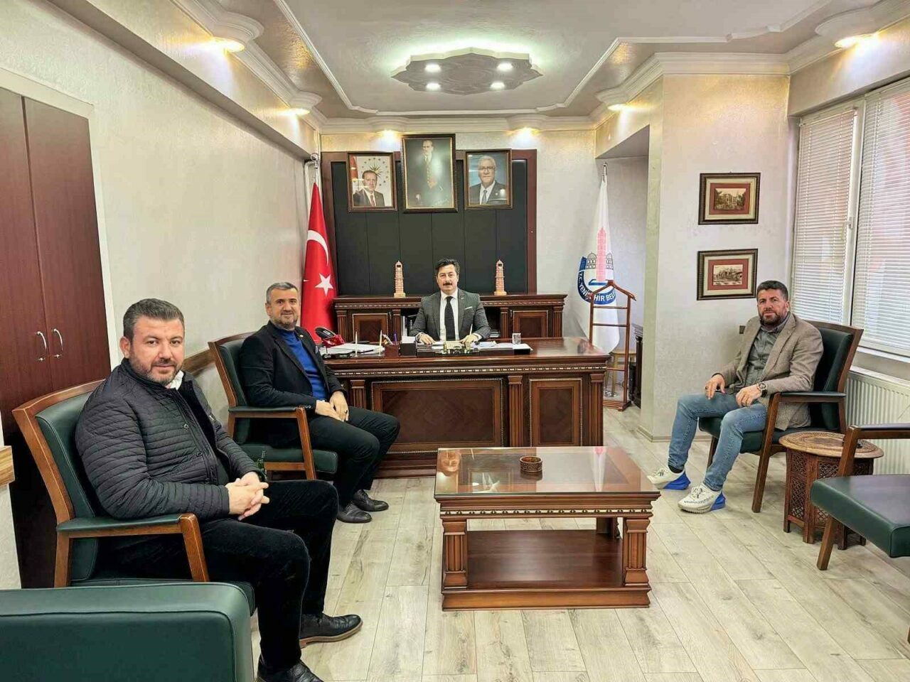 Yenişehir’e akıllı otopark ve öğrenci apartları müjdesi Anadolu Sanayici İş İnsanları Derneği (ANASİAD), Yenişehir’in en önemli sorunlarına