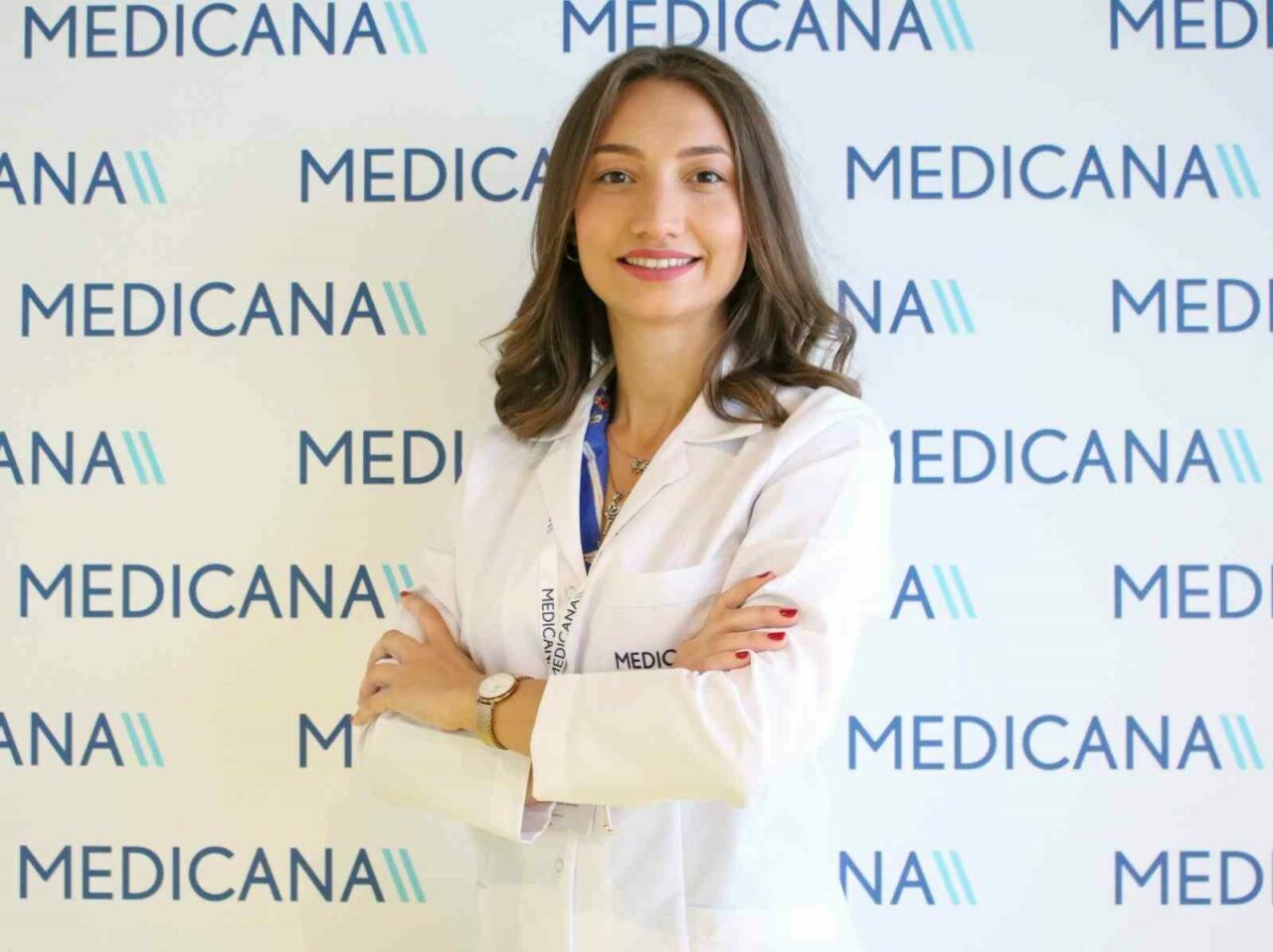 Yüksek kalorili besinler daha çabuk acıktırıyor Diyetisyen Hande Güngör, “Her öğünde protein içeren besinler bulundurulmalı. Yağsız