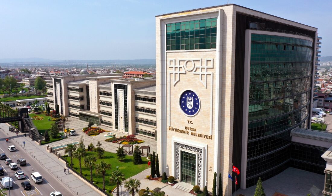 Bursa Büyükşehir Belediyesi’nin 1 milyar TL’si faize gidecek! Bursa Büyükşehir Belediyesi'nin önceki yönetimlerden kalan borçlar nedeniyle 2025 yılında